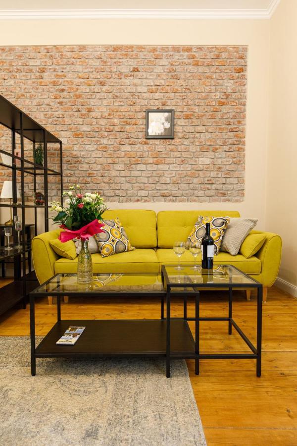 Stylish Flat In The Heart Of Historical Center Apartman Temesvár Kültér fotó