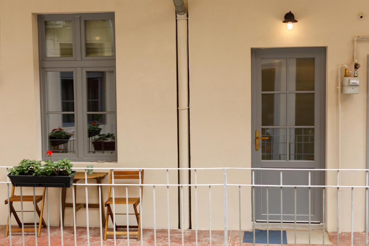 Stylish Flat In The Heart Of Historical Center Apartman Temesvár Kültér fotó